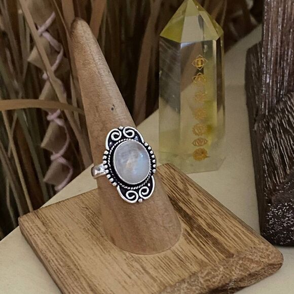 Moonstone Ring Size 8 - Picture 5 of 5